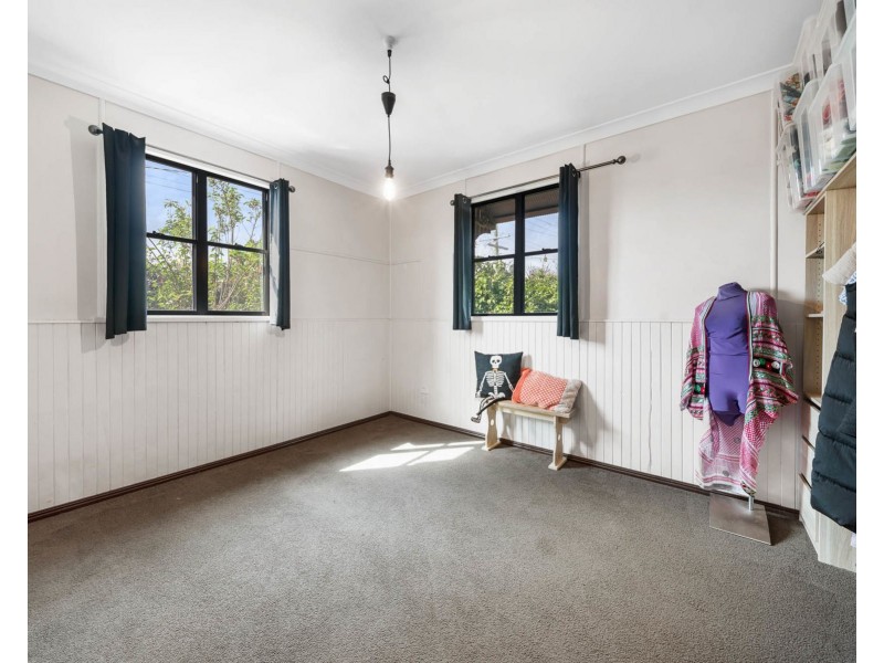 2 Allan Street, North Toowoomba QLD 4350