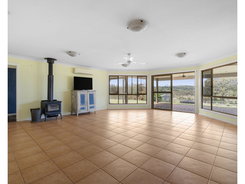 8a Junction Drive, Gowrie Junction QLD 4352