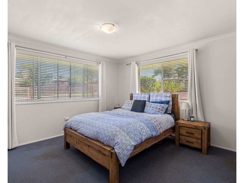 4 Raelyn Street, Centenary Heights QLD 4350