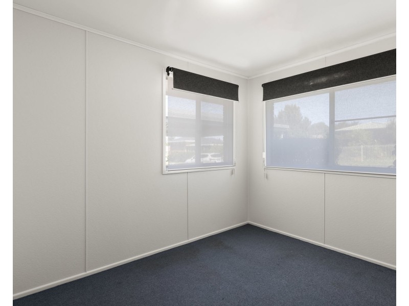 4 Raelyn Street, Centenary Heights QLD 4350