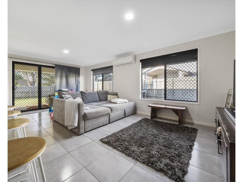 19 Entabeni Drive, Kearneys Spring QLD 4350