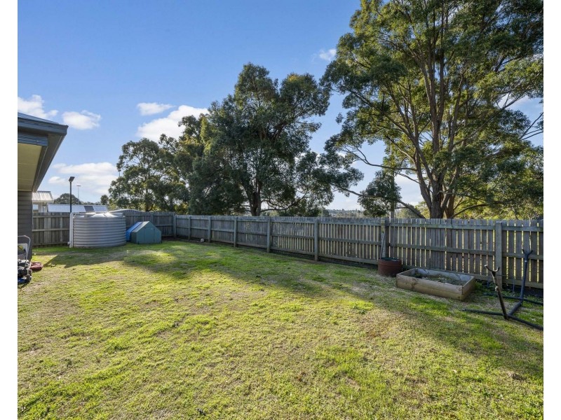19 Entabeni Drive, Kearneys Spring QLD 4350