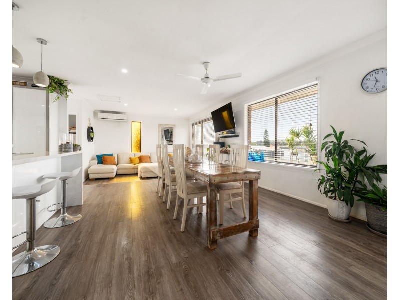 5 Elliott Street, Kearneys Spring QLD 4350