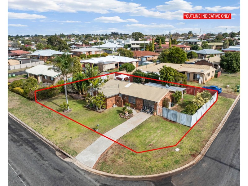 5 Elliott Street, Kearneys Spring QLD 4350