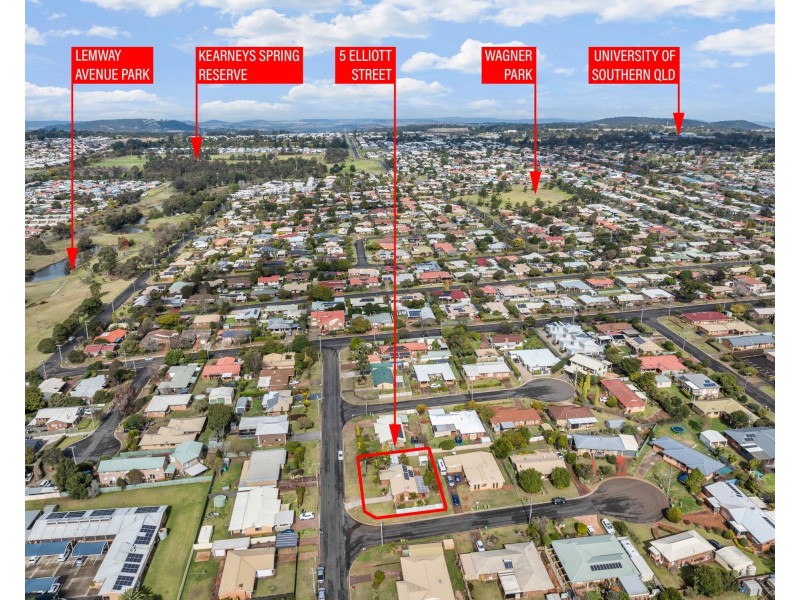 5 Elliott Street, Kearneys Spring QLD 4350