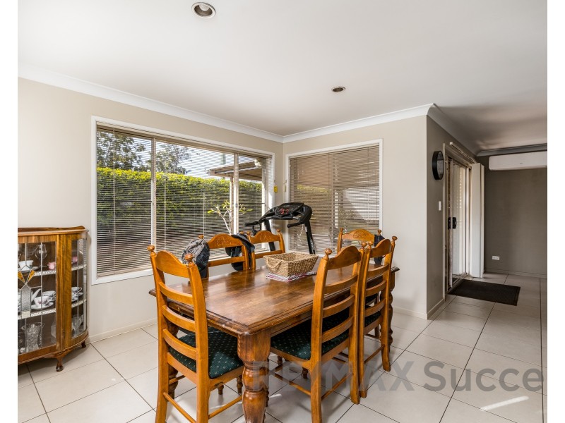 2 Walls Drive, Kearneys Spring QLD 4350