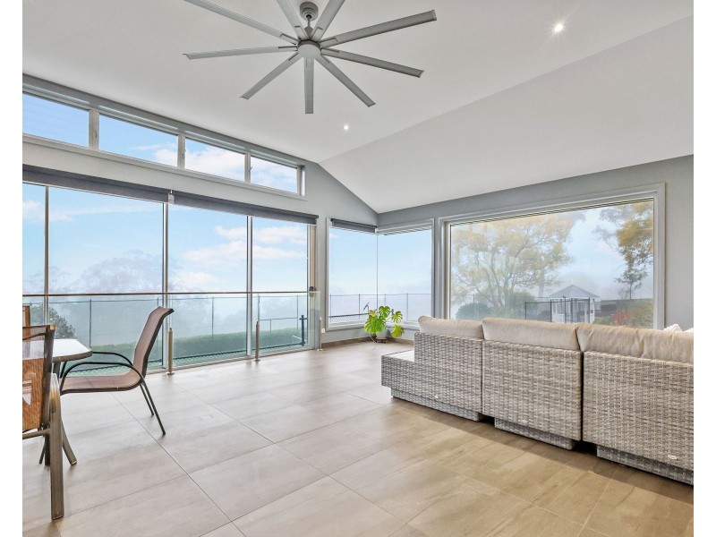 8a Flagstone Creek Road, Middle Ridge QLD 4350