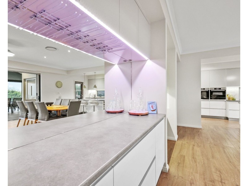 8a Flagstone Creek Road, Middle Ridge QLD 4350