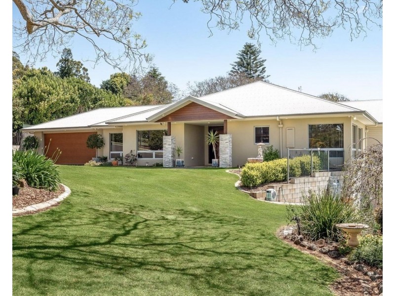 8a Flagstone Creek Road, Middle Ridge QLD 4350