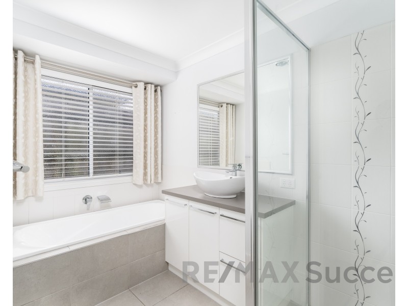 22 Sophia Crescent, Cotswold Hills QLD 4350