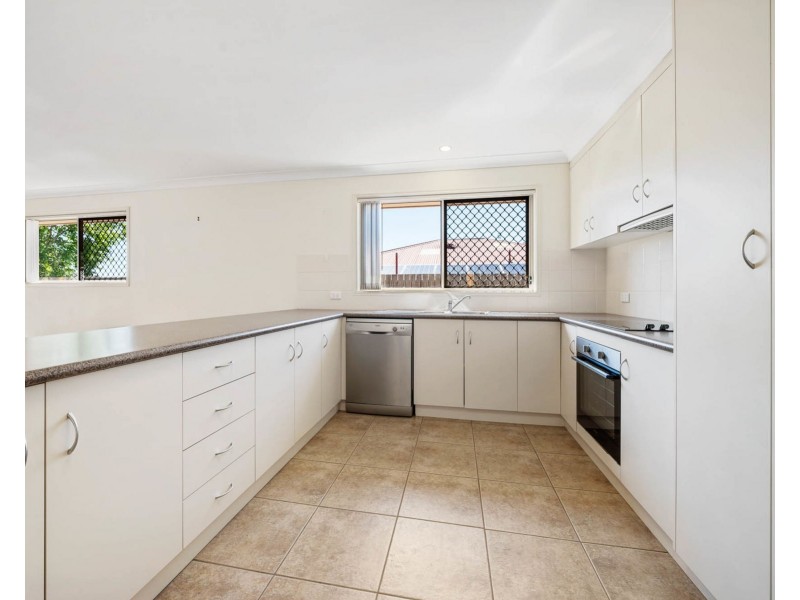 1/402 Alderley Street, Kearneys Spring QLD 4350