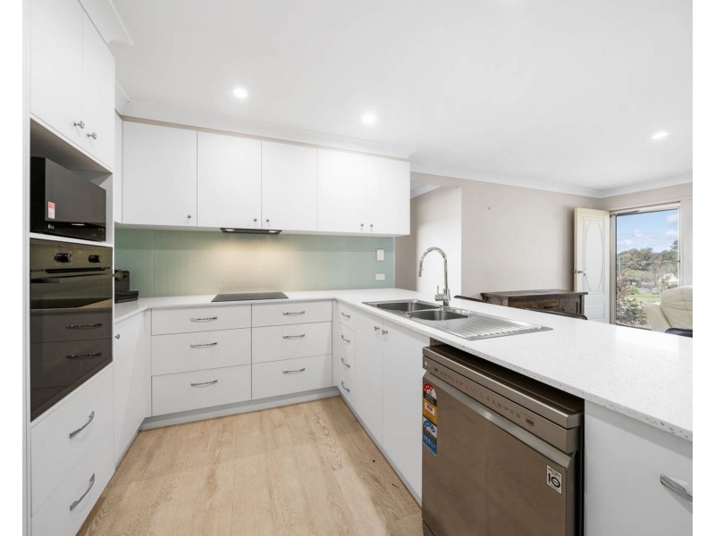 44 Peters Road, Meringandan West QLD 4352