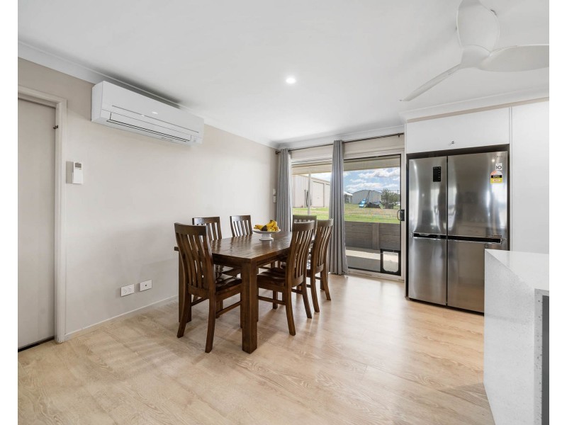 44 Peters Road, Meringandan West QLD 4352