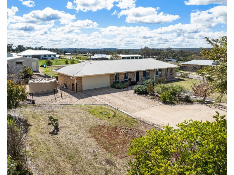 44 Peters Road, Meringandan West QLD 4352