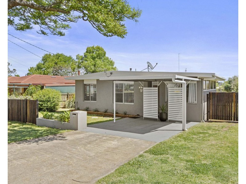 9 Farr Street, Kearneys Spring QLD 4350