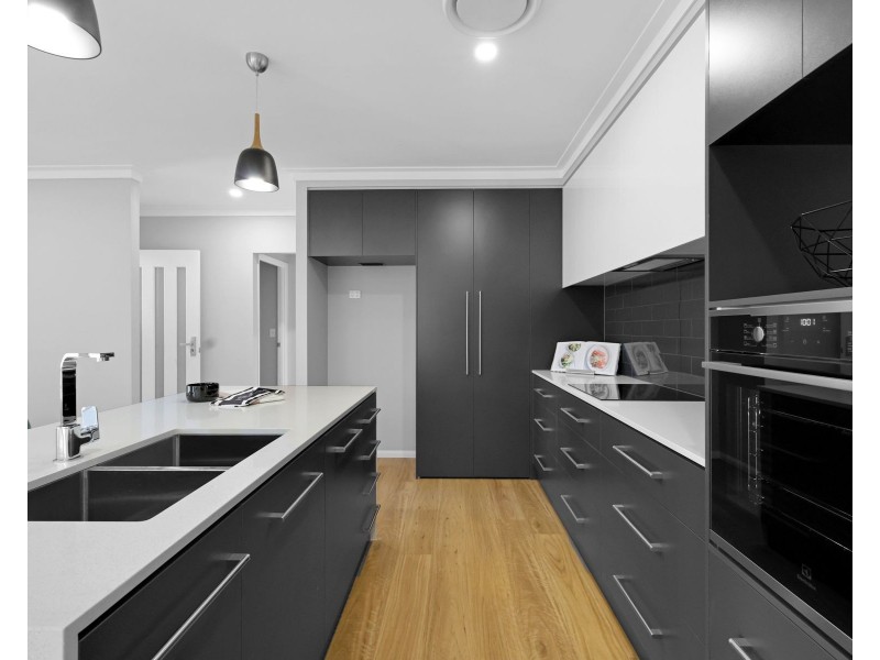 2/5 Horan Street, Rangeville QLD 4350