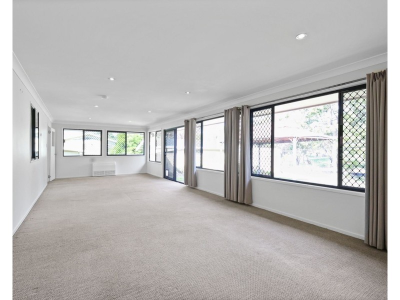 6 Binns Street, South Toowoomba QLD 4350
