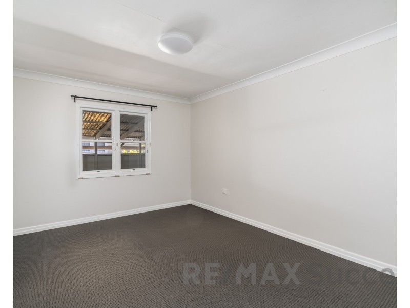 386 Tor Street, Newtown QLD 4350