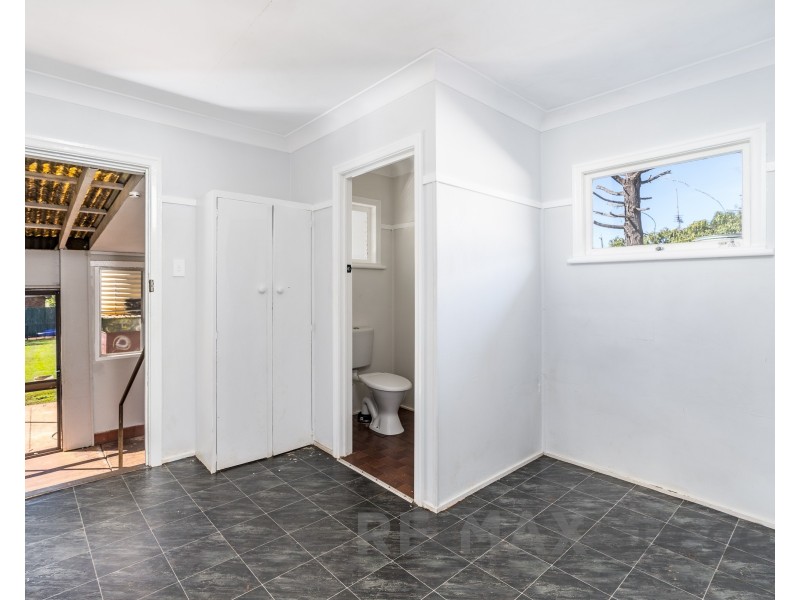 386 Tor Street, Newtown QLD 4350