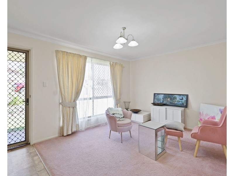 7 Daisy Court, Middle Ridge QLD 4350