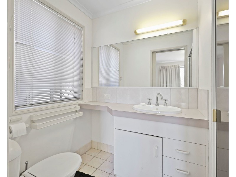 7 Daisy Court, Middle Ridge QLD 4350