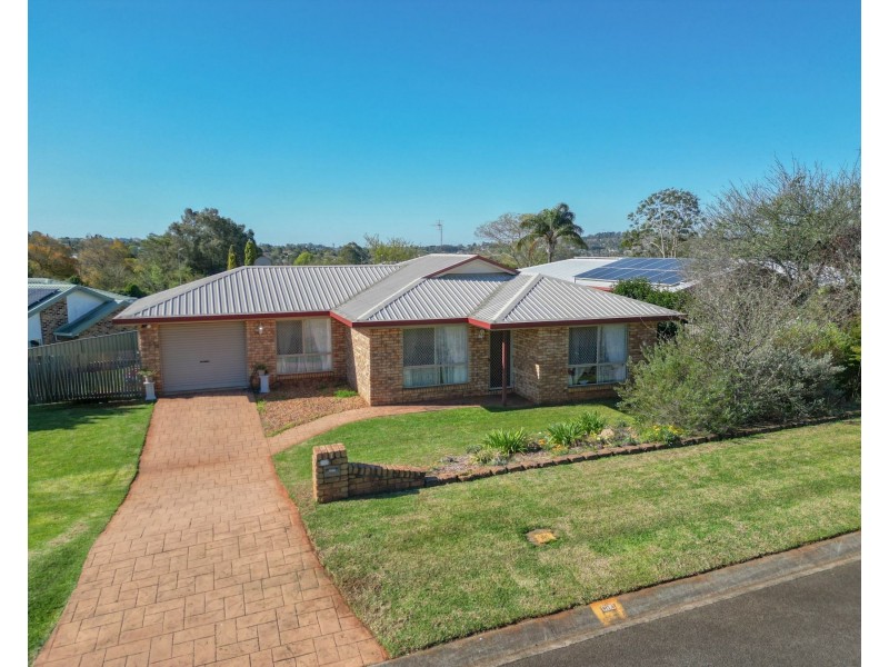 7 Daisy Court, Middle Ridge QLD 4350