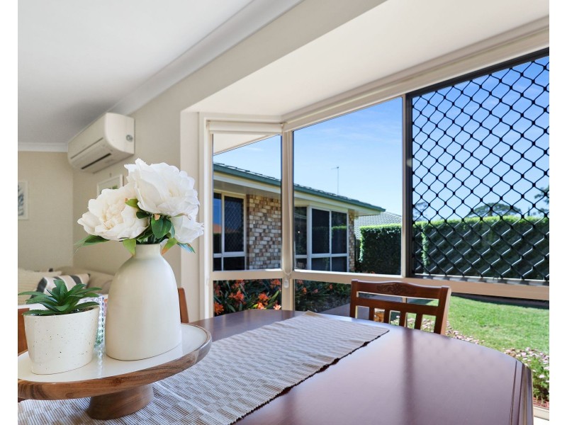 10 Christina Court, Middle Ridge QLD 4350