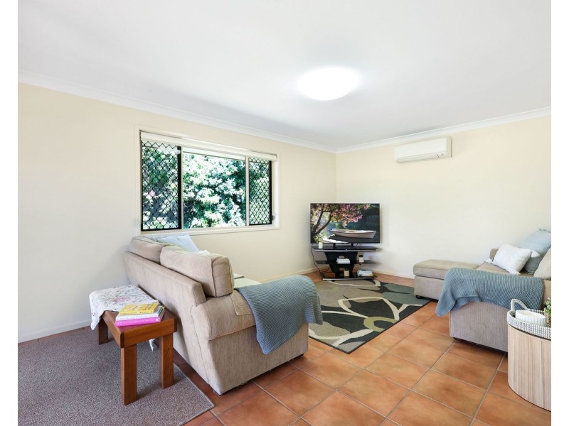 10 Christina Court, Middle Ridge QLD 4350