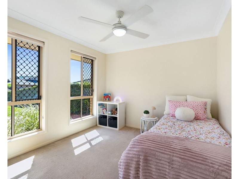 10 Christina Court, Middle Ridge QLD 4350