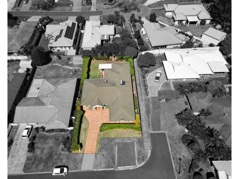 10 Christina Court, Middle Ridge QLD 4350