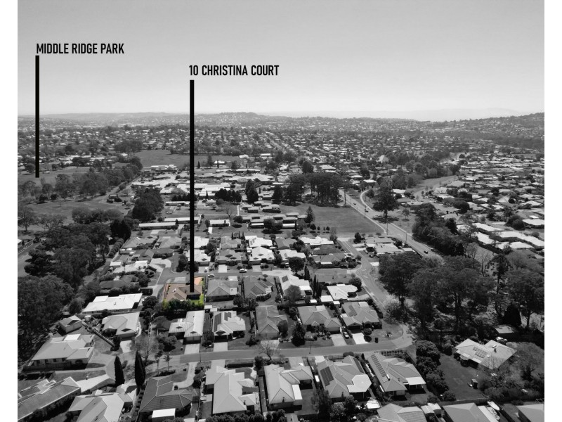 10 Christina Court, Middle Ridge QLD 4350