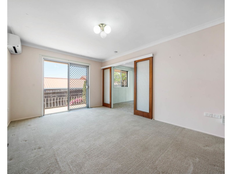 18 Garde Street, Centenary Heights QLD 4350