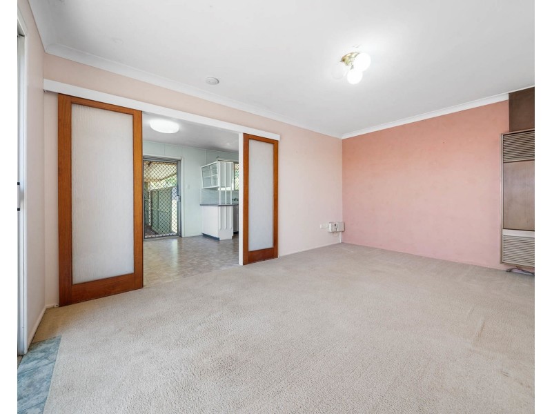 18 Garde Street, Centenary Heights QLD 4350