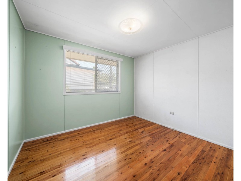 18 Garde Street, Centenary Heights QLD 4350