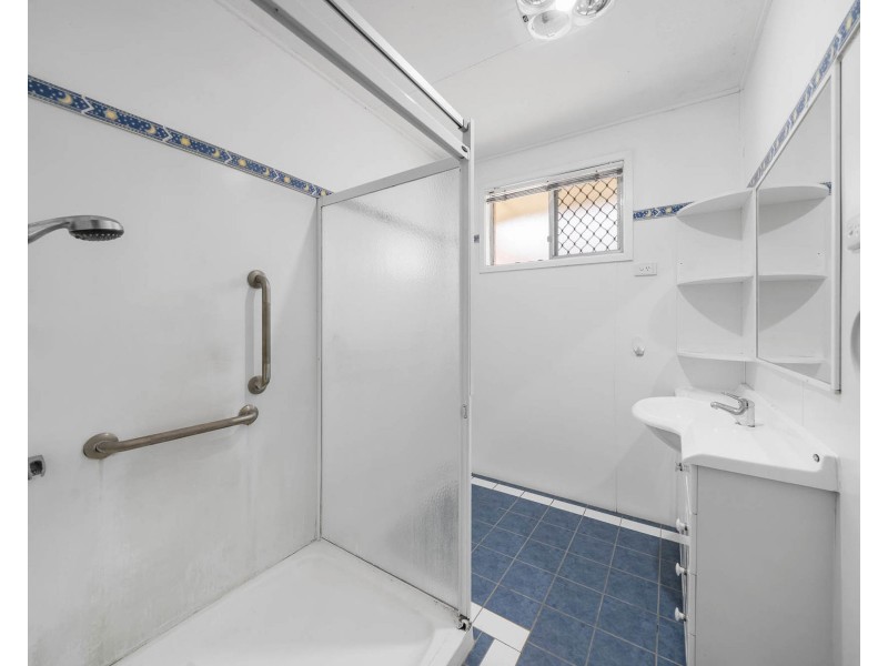 18 Garde Street, Centenary Heights QLD 4350
