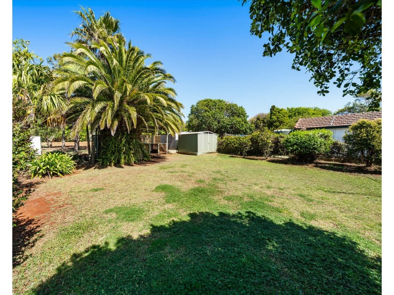 18 Garde Street, Centenary Heights QLD 4350