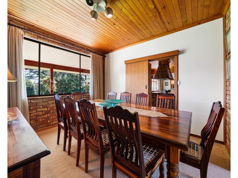 10 Murphys Creek Road, Blue Mountain Heights QLD 4350