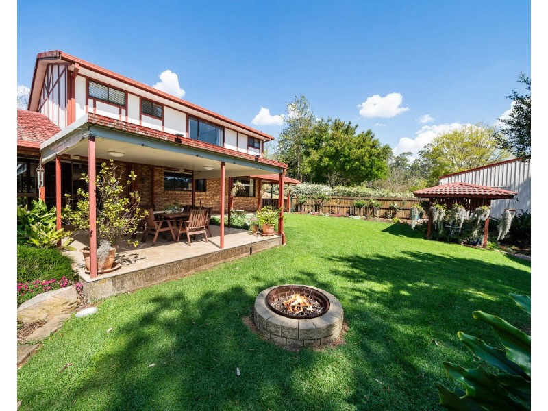 10 Murphys Creek Road, Blue Mountain Heights QLD 4350