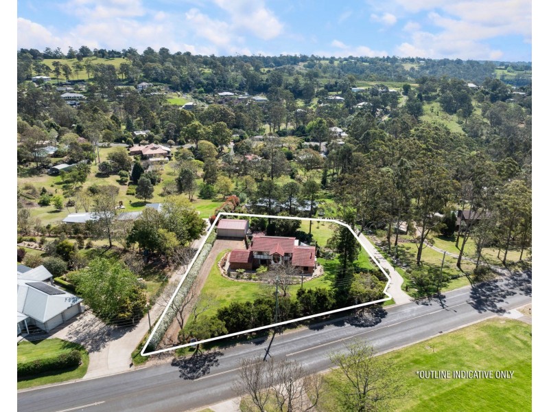10 Murphys Creek Road, Blue Mountain Heights QLD 4350
