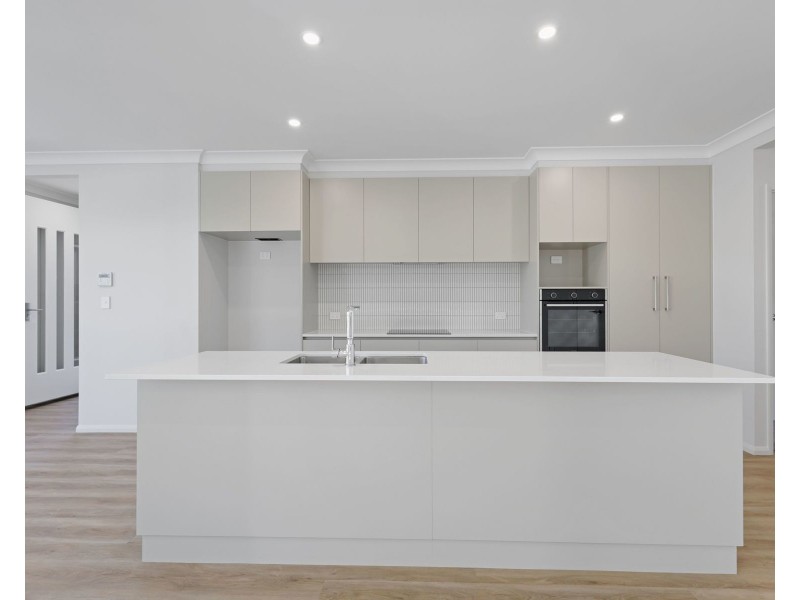 2/13 Mansford Street, North Toowoomba QLD 4350
