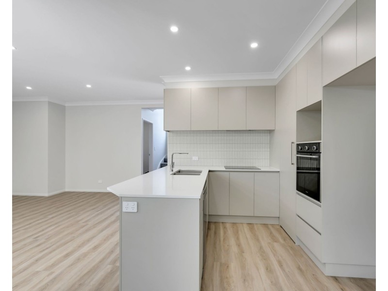 2/13 Mansford Street, North Toowoomba QLD 4350