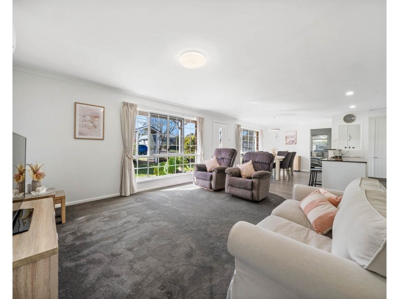 1 Waverley Street, North Toowoomba QLD 4350