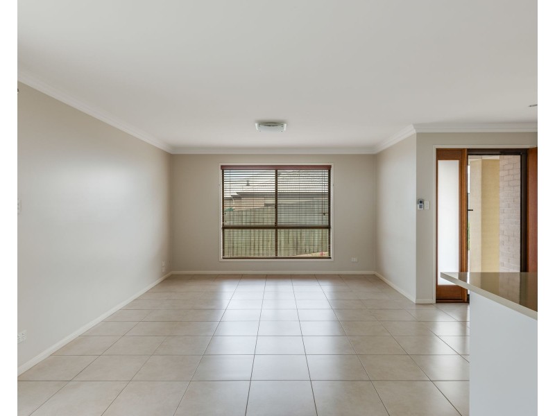 6/77-81 Bouganvillea Drive, Middle Ridge QLD 4350