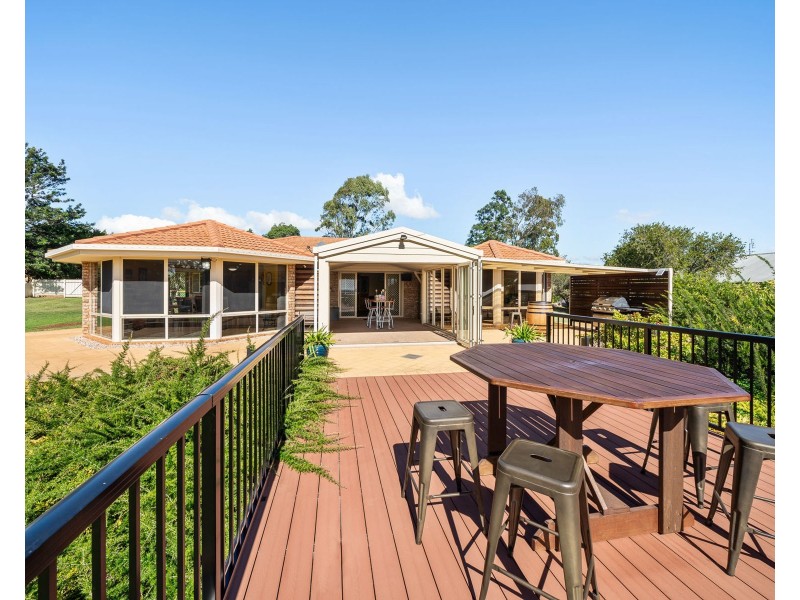 12 Donaghy Court, Highfields QLD 4352