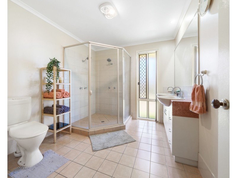 12 Donaghy Court, Highfields QLD 4352