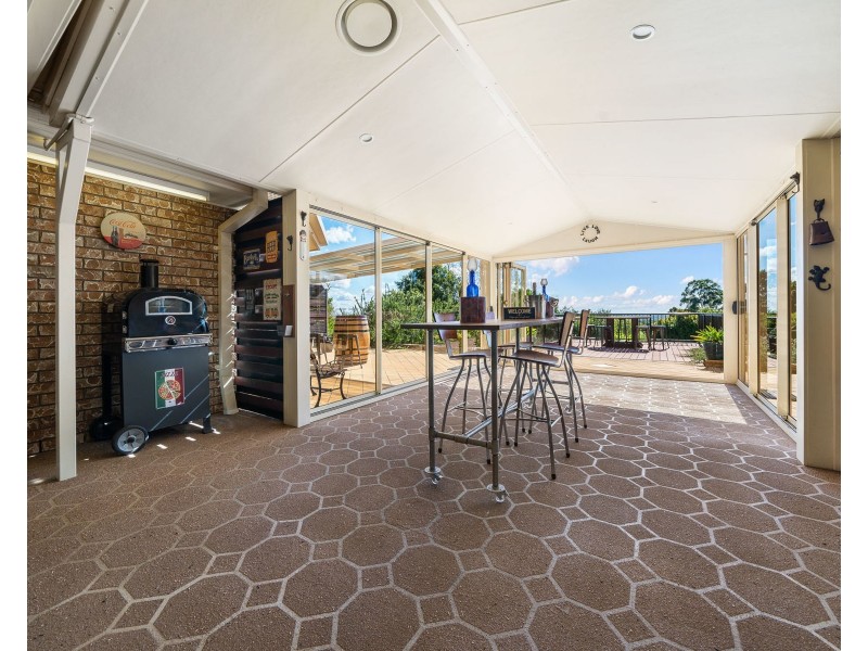 12 Donaghy Court, Highfields QLD 4352