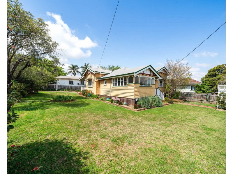 2a Kenilworth Street, North Toowoomba QLD 4350