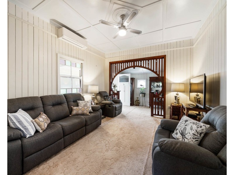 2a Kenilworth Street, North Toowoomba QLD 4350