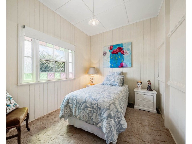 2a Kenilworth Street, North Toowoomba QLD 4350