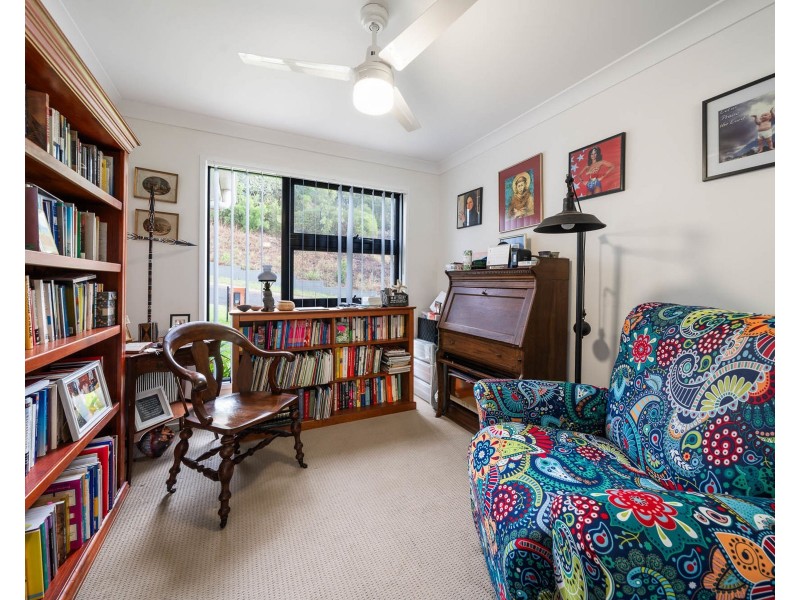 2/17 McInnes Crescent, Glenvale QLD 4350